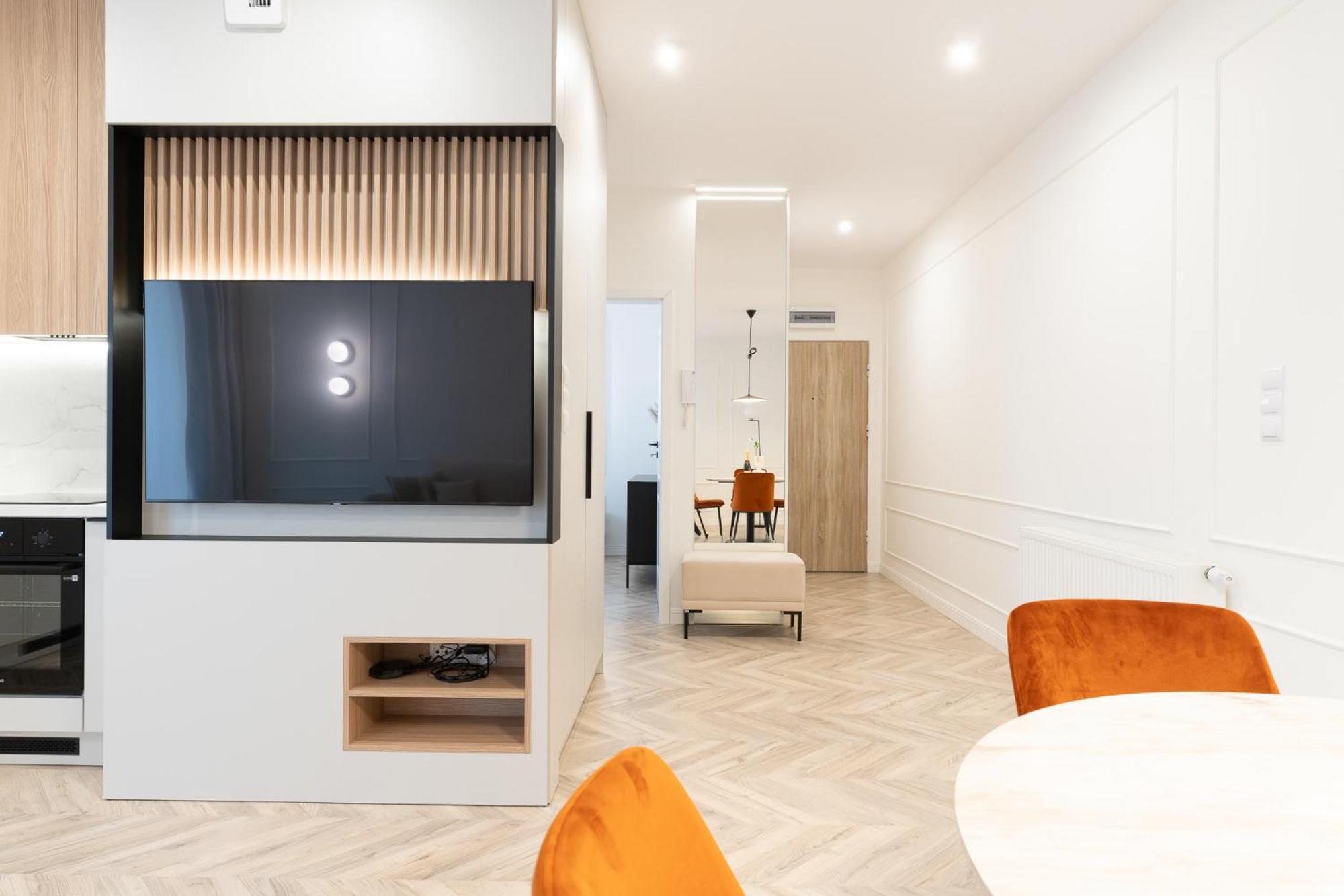 Apartment - 50 M2 Luksusu Nad Jeziorem, Parking, Netflix *