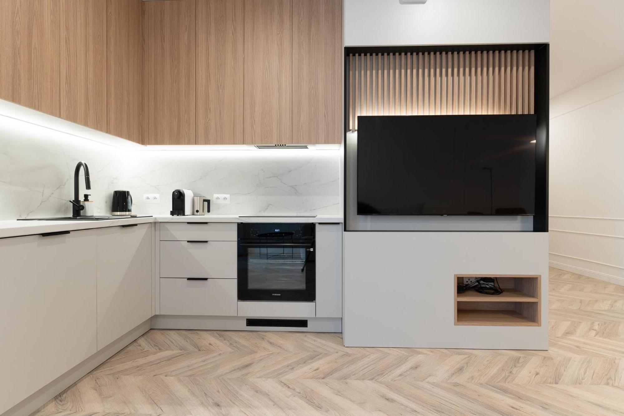Apartment - 50 M2 Luksusu Nad Jeziorem, Parking, Netflix Ilawa