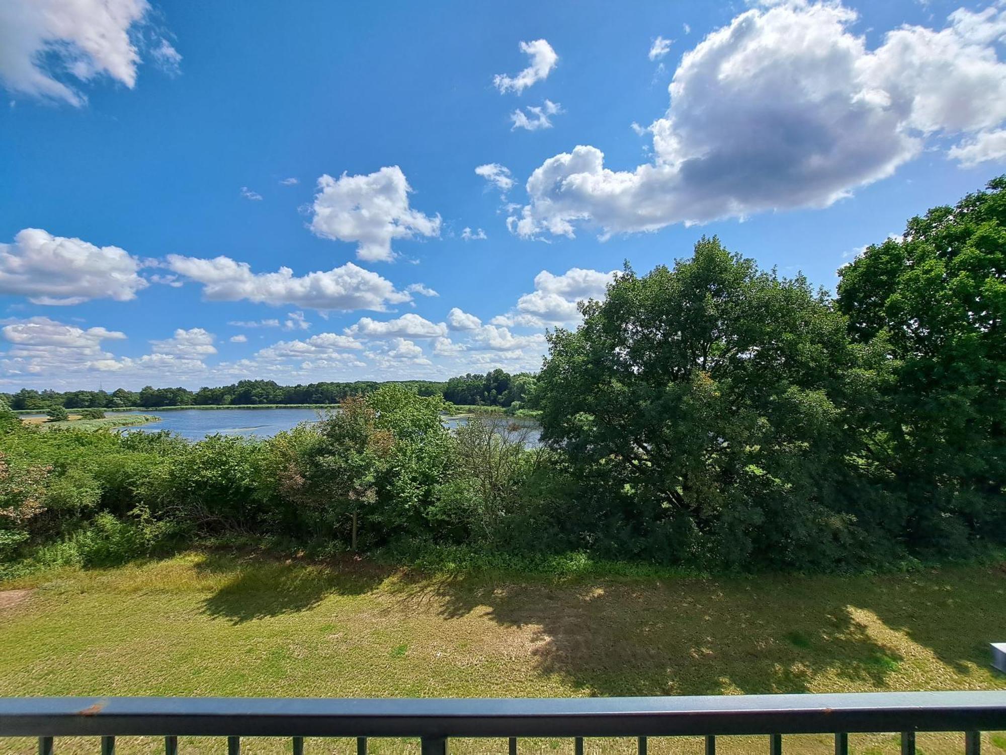 - 50 M2 Luksusu Nad Jeziorem, Parking, Netflix Apartment Ilawa